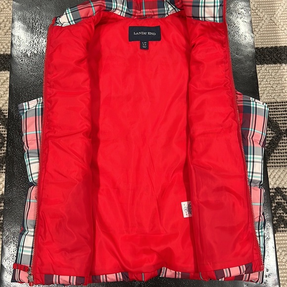 Lands’ End Red and Blue Plaid Down Puffer Vest Size L/P 14-16 - Picture 8 of 8